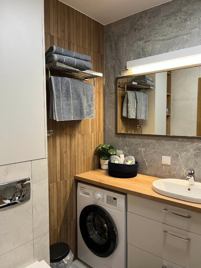 Apartment 45