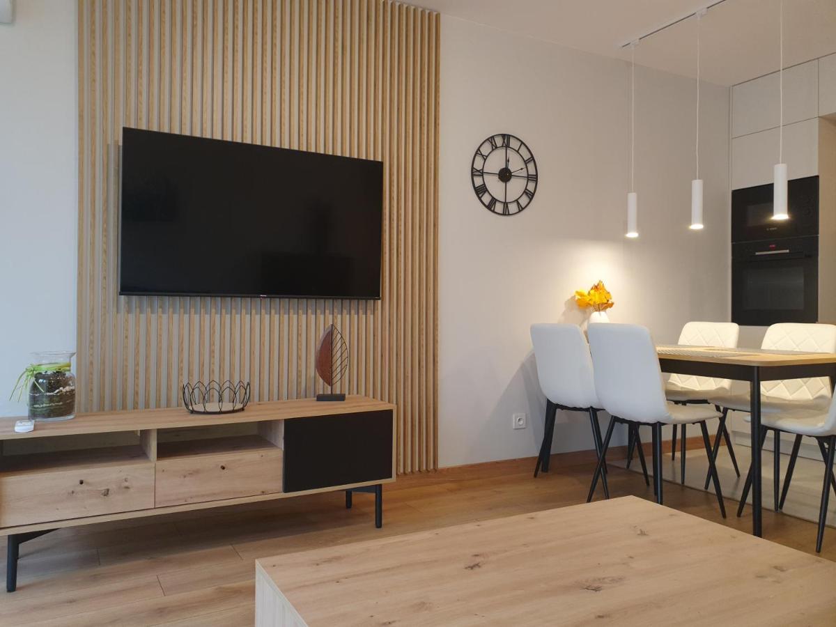Apartment 45 *