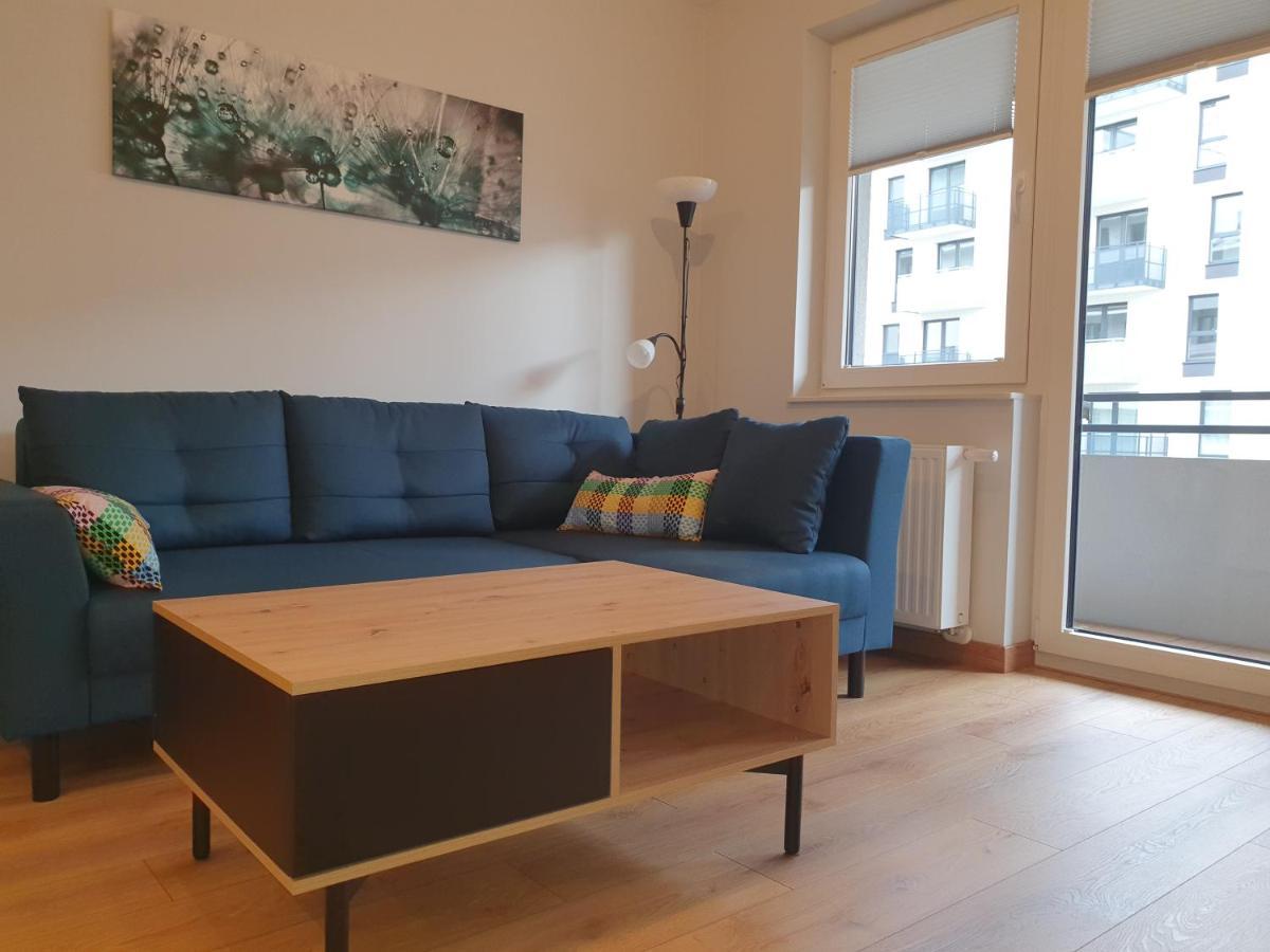 45 Apartment *