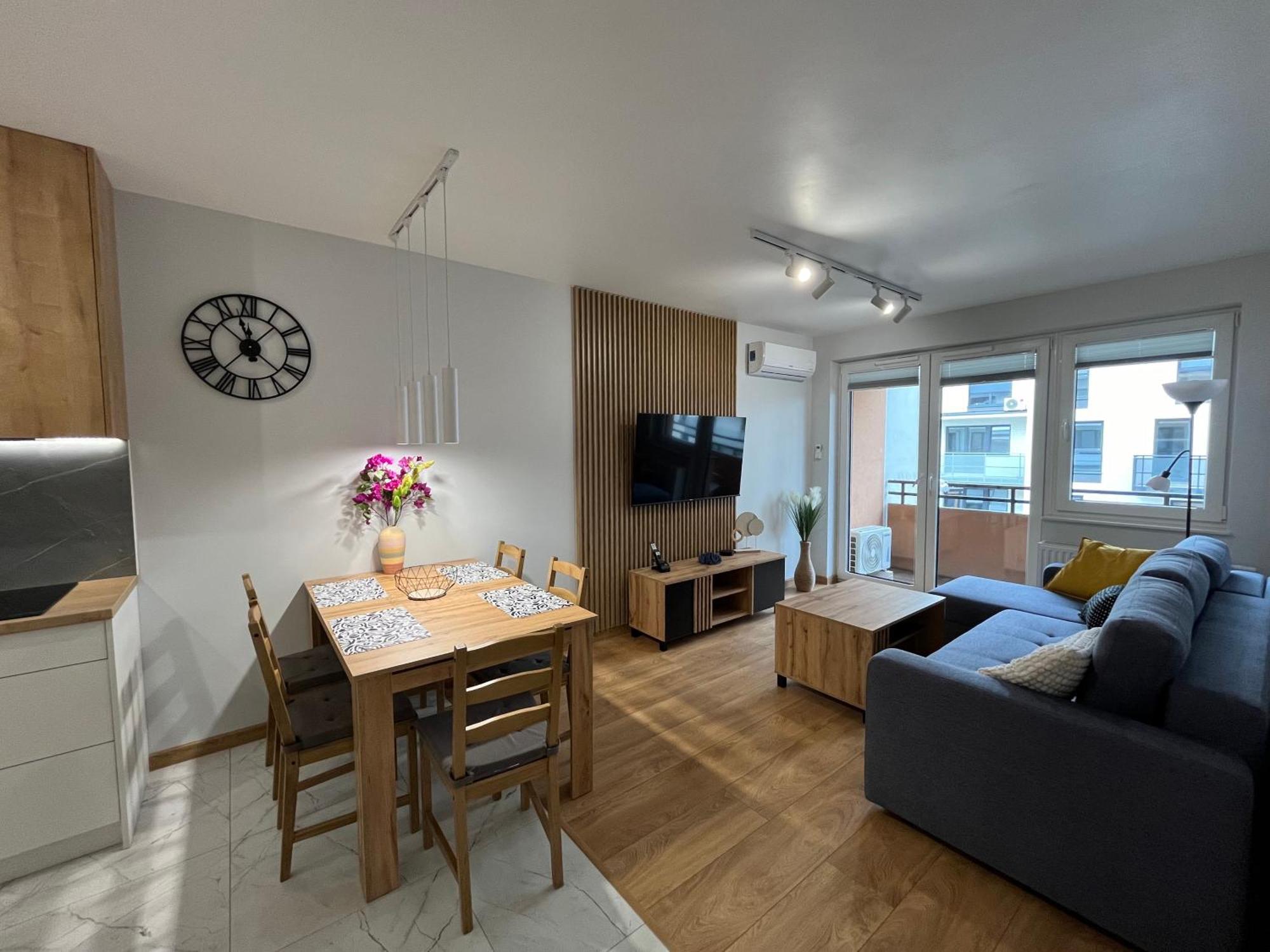 45 Apartment