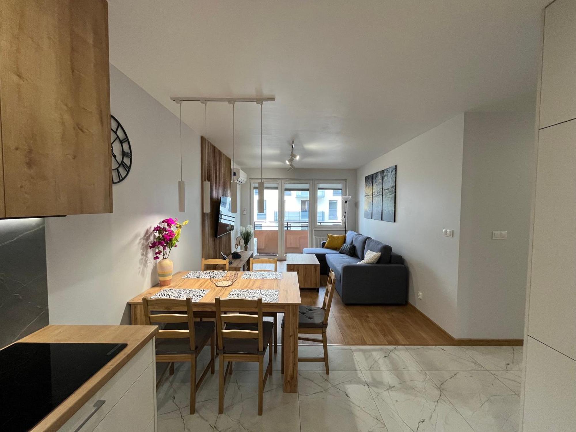 Apartment 45
